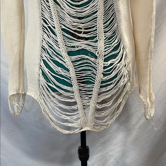 Indah Cream Knit Fringe Blouse - Picture 8 of 13